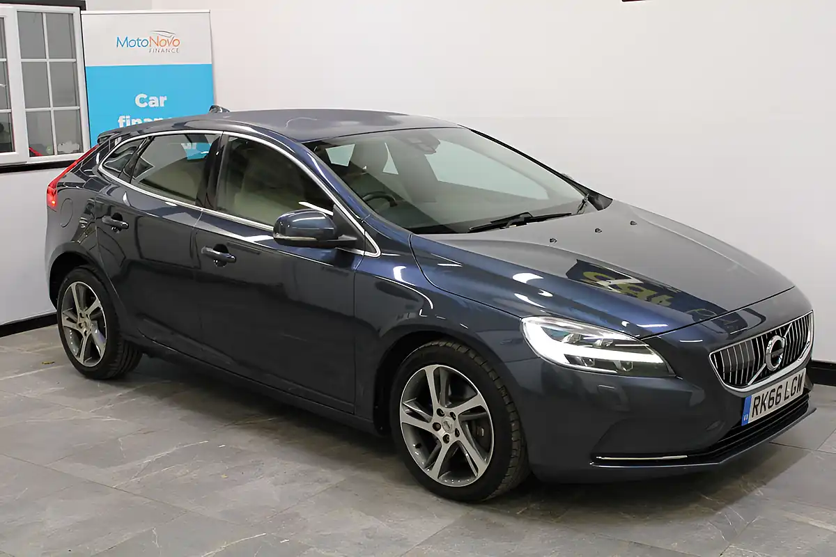 Used 2016 Volvo V40 Inscription Denim Blue - Interior and Exterior details 5