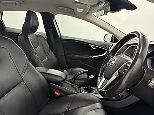 Used 2016 Volvo V40 Lux Bright Silver - Interior and Exterior details 10