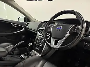 Used 2016 Volvo V40 Lux Bright Silver - Interior and Exterior details 11