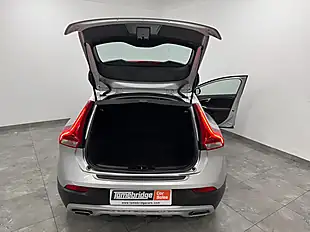 Used 2016 Volvo V40 Lux Bright Silver - Interior and Exterior details 13
