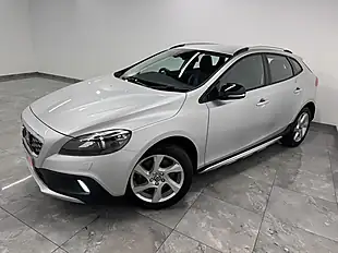 Used 2016 Volvo V40 Lux Bright Silver - Interior and Exterior details 4