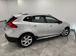 Used 2016 Volvo V40 Lux Bright Silver - Interior and Exterior details 8