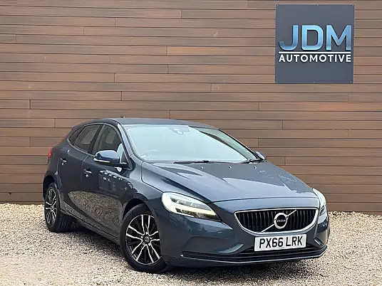 2016 Volvo V40 2.0 Momentum T2