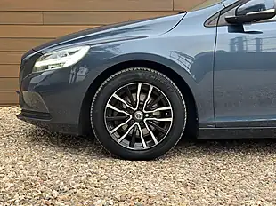 Used 2016 Volvo V40 Momentum Denim Blue - Interior and Exterior details 10