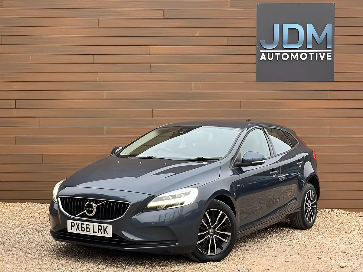 Used 2016 Volvo V40 Momentum Denim Blue - Interior and Exterior details 8