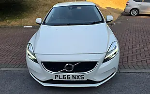 Used 2016 Volvo V40 Momentum Nav Plus White - Interior and Exterior details 4