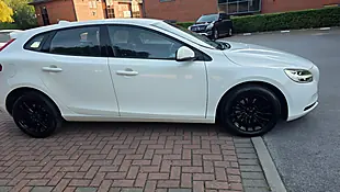 Used 2016 Volvo V40 Momentum Nav Plus White - Interior and Exterior details 7