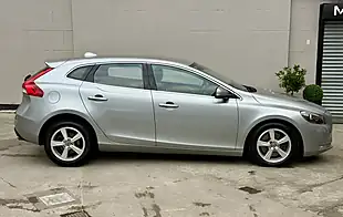Used 2016 Volvo V40 Momentum Silver - Interior and Exterior details 5