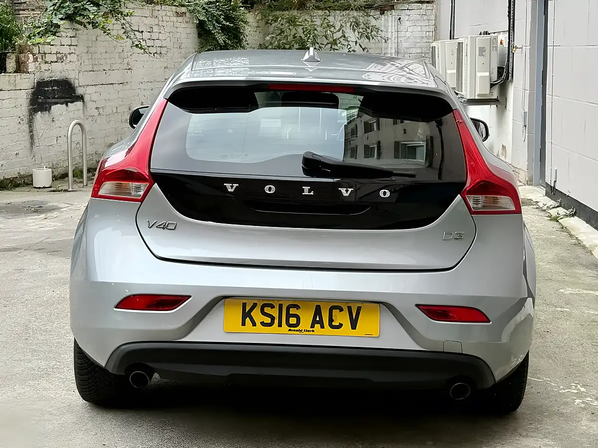 Used 2016 Volvo V40 Momentum Silver - Interior and Exterior details 8