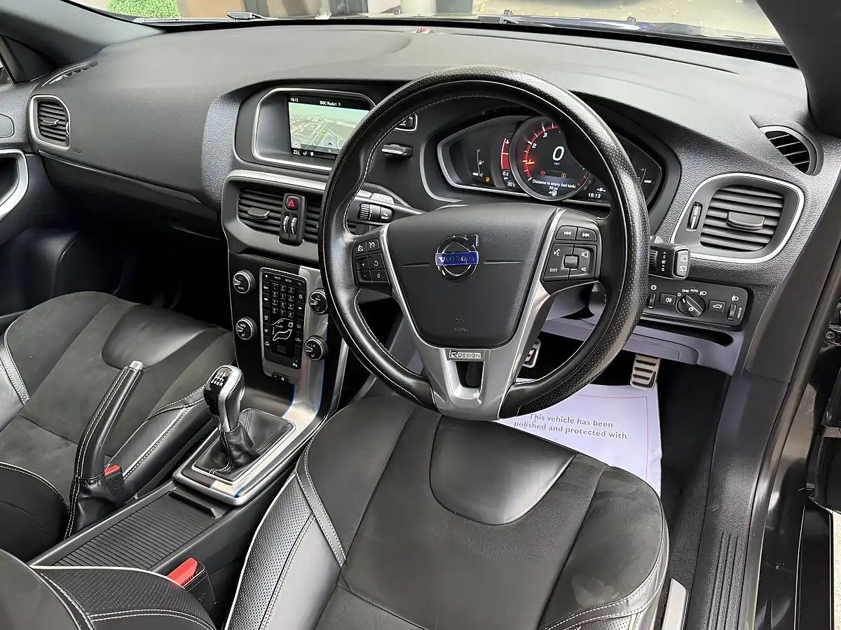 Used 2016 Volvo V40 R-Design Black - Interior and Exterior details 12