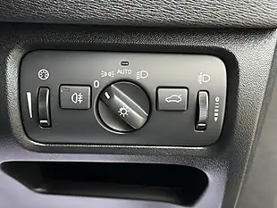 Used 2016 Volvo V40 R-Design Black - Interior and Exterior details 15