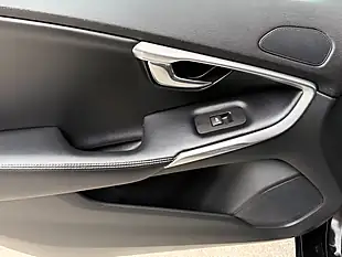 Used 2016 Volvo V40 R-Design Black - Interior and Exterior details 17