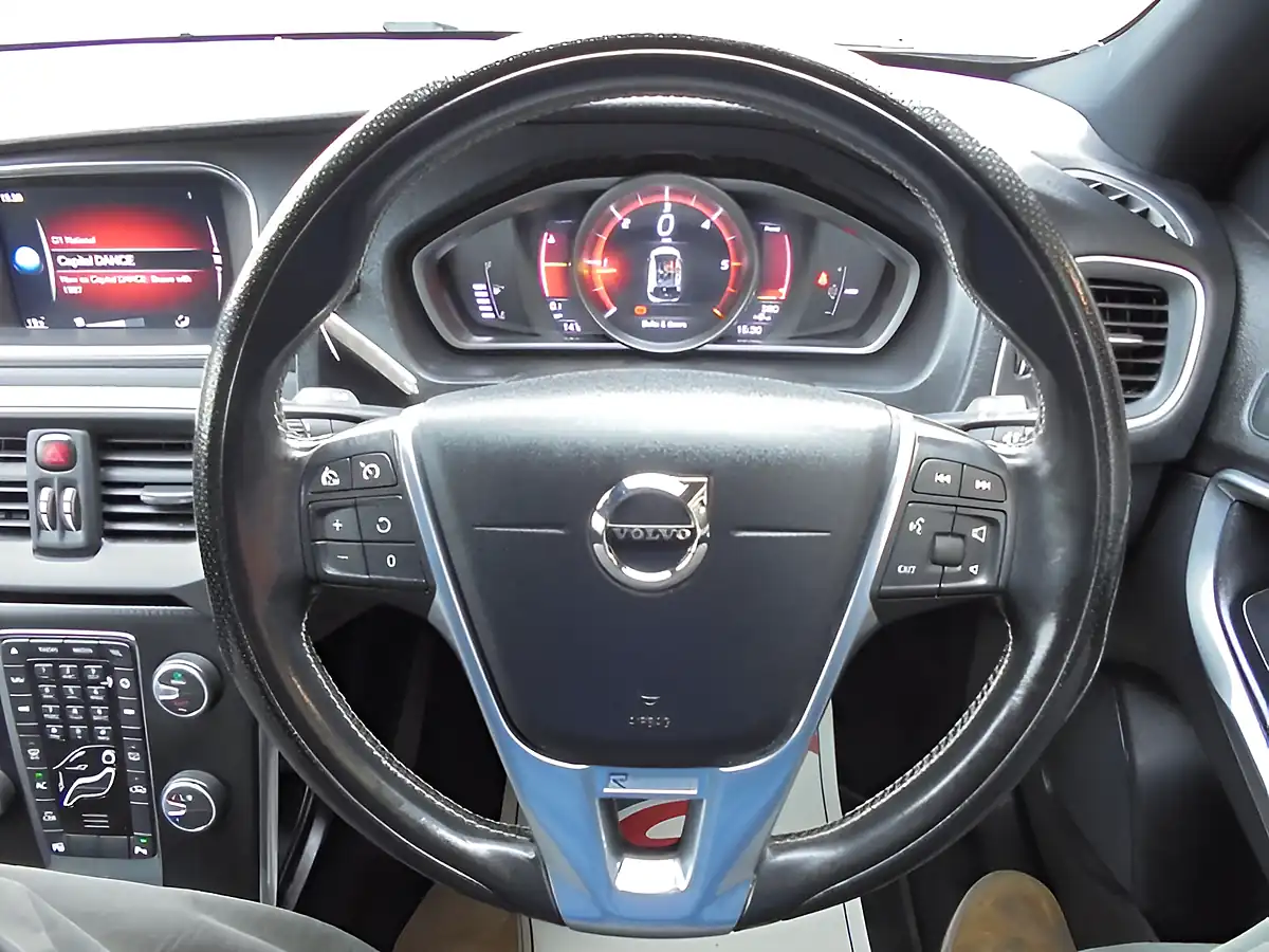 Used 2016 Volvo V40 R-Design Black - Interior and Exterior details 12