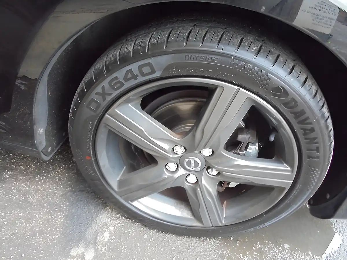 Used 2016 Volvo V40 R-Design Black - Interior and Exterior details 20