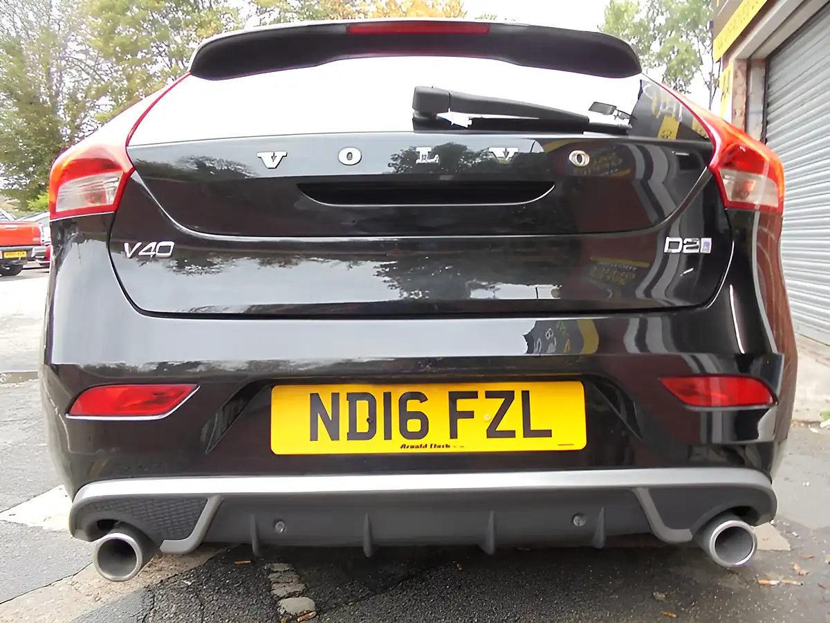 Used 2016 Volvo V40 R-Design Black - Interior and Exterior details 5