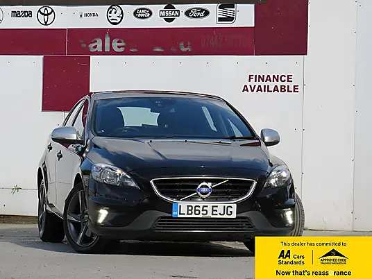 2016 Volvo V40 R-Design 1.5 T2