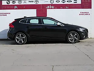 Used 2016 Volvo V40 R-Design Black - Interior and Exterior details 3