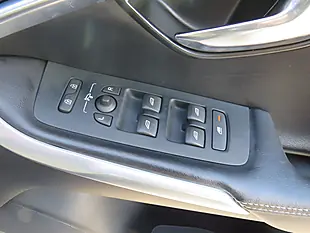 Used 2016 Volvo V40 R-Design Black - Interior and Exterior details 9