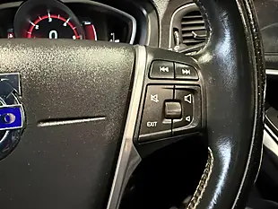 Used 2016 Volvo V40 R-Design Blue - Interior and Exterior details 18