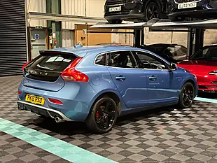 Used 2016 Volvo V40 R-Design Blue - Interior and Exterior details 7