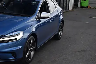 Used 2016 Volvo V40 R-Design Bursting Blue - Interior and Exterior details 11