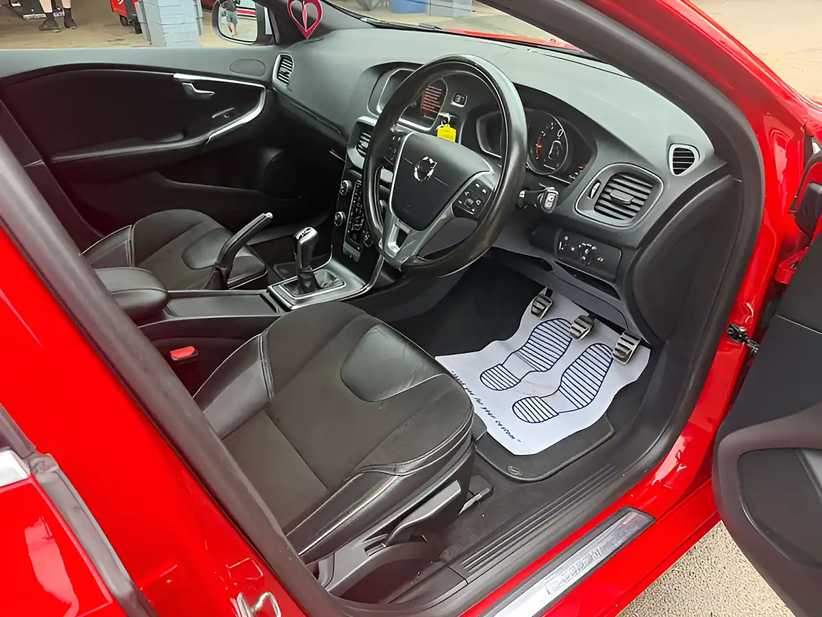 Used 2016 Volvo V40 R-Design Nav+ Passion Red - Interior and Exterior details 11