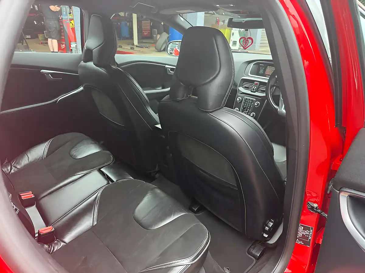Used 2016 Volvo V40 R-Design Nav+ Passion Red - Interior and Exterior details 13