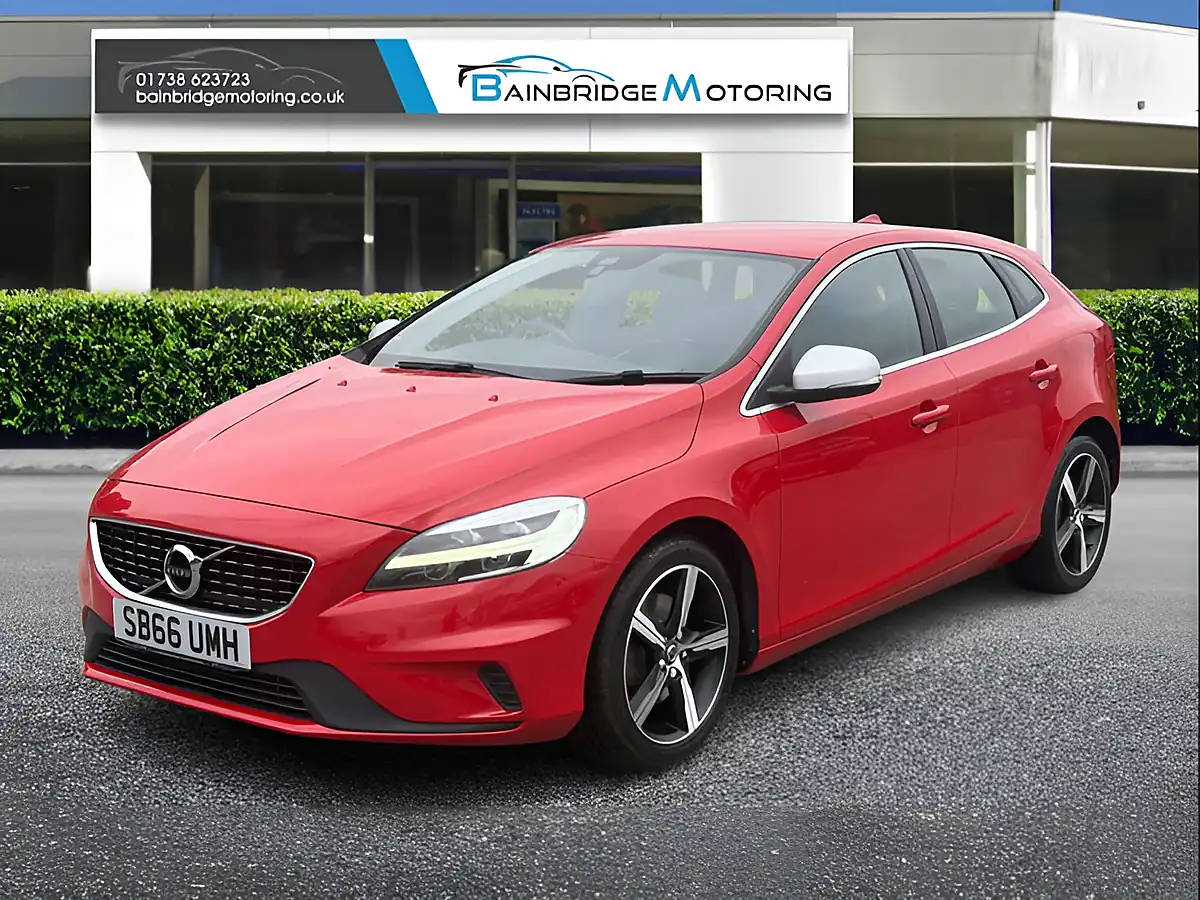 Used 2016 Volvo V40 R-Design Nav+ Passion Red - Interior and Exterior details 7