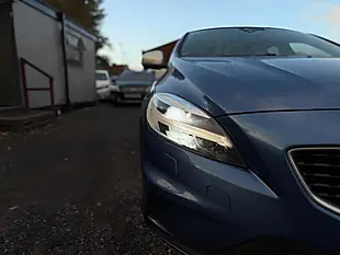 Used 2016 Volvo V40 R-Design Nav Plus Blue - Interior and Exterior details 16