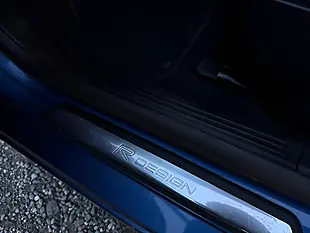 Used 2016 Volvo V40 R-Design Nav Plus Blue - Interior and Exterior details 20