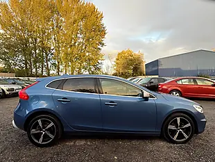 Used 2016 Volvo V40 R-Design Nav Plus Blue - Interior and Exterior details 8
