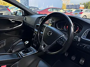 Used 2016 Volvo V40 R-Design Nav Plus Blue - Interior and Exterior details 9