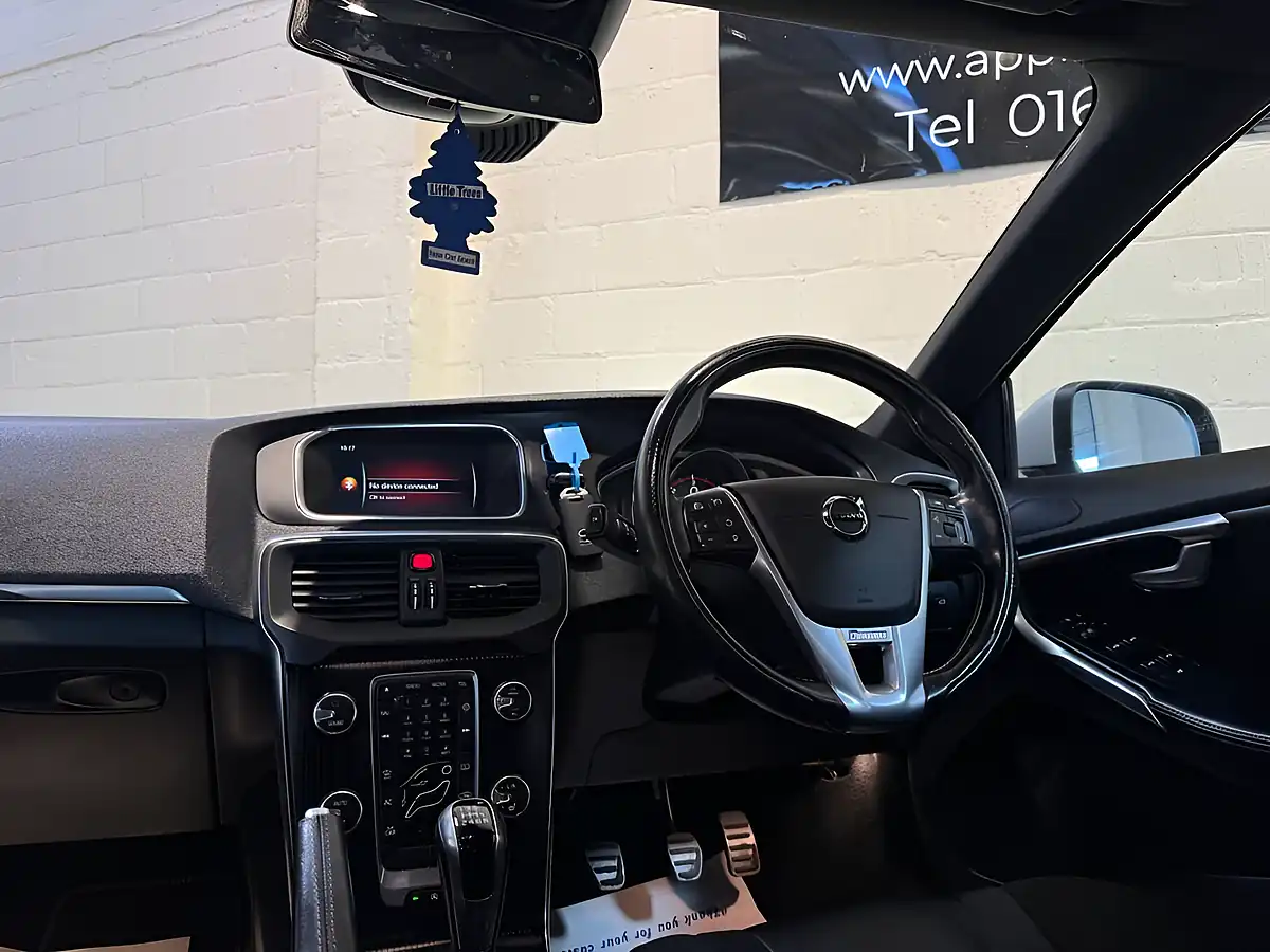 Used 2016 Volvo V40 R-Design Nav Plus Osmium Grey - Interior and Exterior details 15