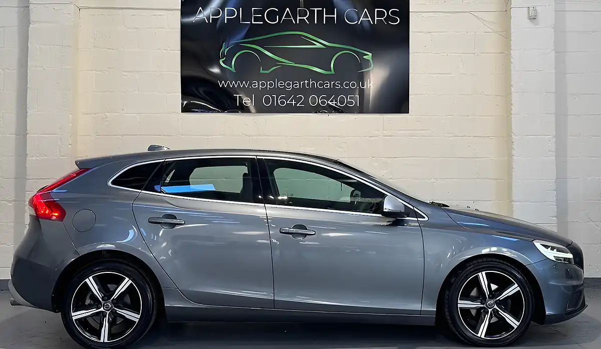 Used 2016 Volvo V40 R-Design Nav Plus Osmium Grey - Interior and Exterior details 2