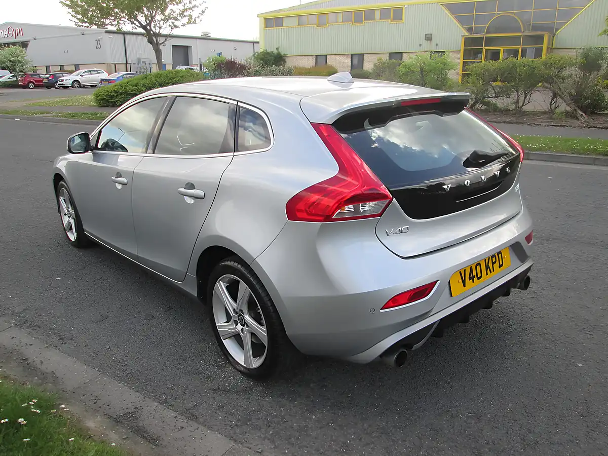 Used 2016 Volvo V40 R Design Nav Silver - Interior and Exterior details 3