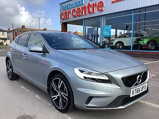 2016 Volvo V40 T2 R-Design Pro