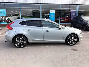 Used 2016 Volvo V40 R-Design Pro Electric Silver - Interior and Exterior details 8