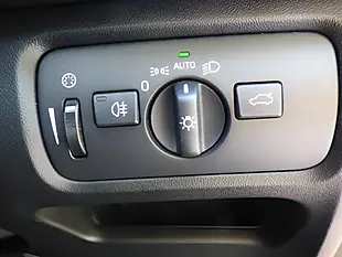 Used 2016 Volvo V40 R-Design Pro Red - Interior and Exterior details 15