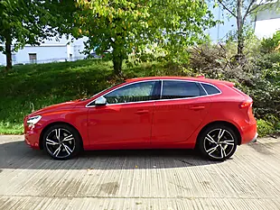 Used 2016 Volvo V40 R-Design Pro Red - Interior and Exterior details 16