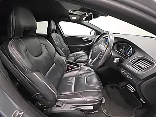 Used 2016 Volvo V40 R-Design Pro Silver - Interior and Exterior details 16