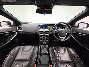 Used 2016 Volvo V40 R-Design Pro Silver - Interior and Exterior details 19