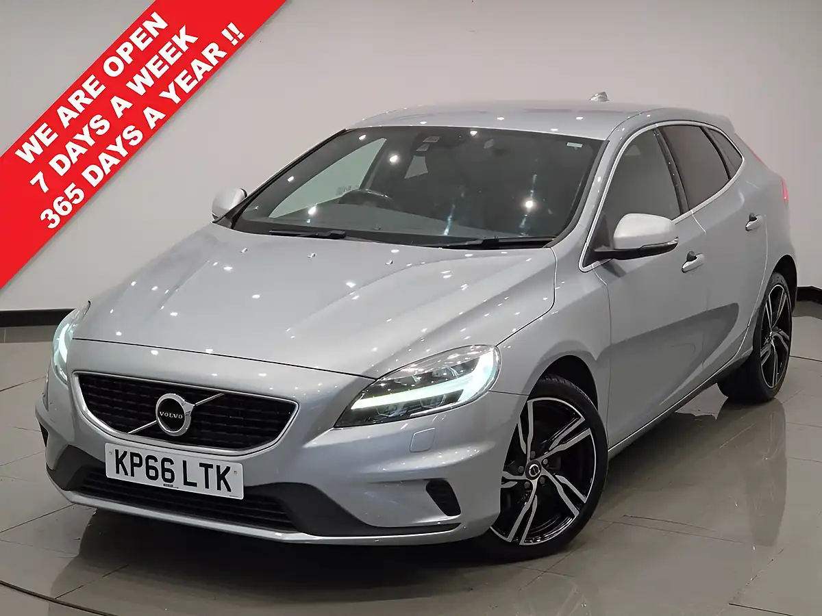 Used 2016 Volvo V40 R-Design Pro Silver - Interior and Exterior details 3
