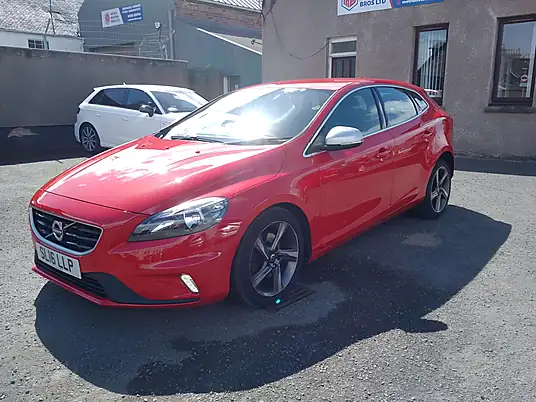 2016 Volvo V40 R-Design D2