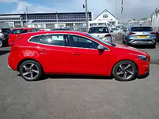 Used 2016 Volvo V40 R-Design Red - Interior and Exterior details 7