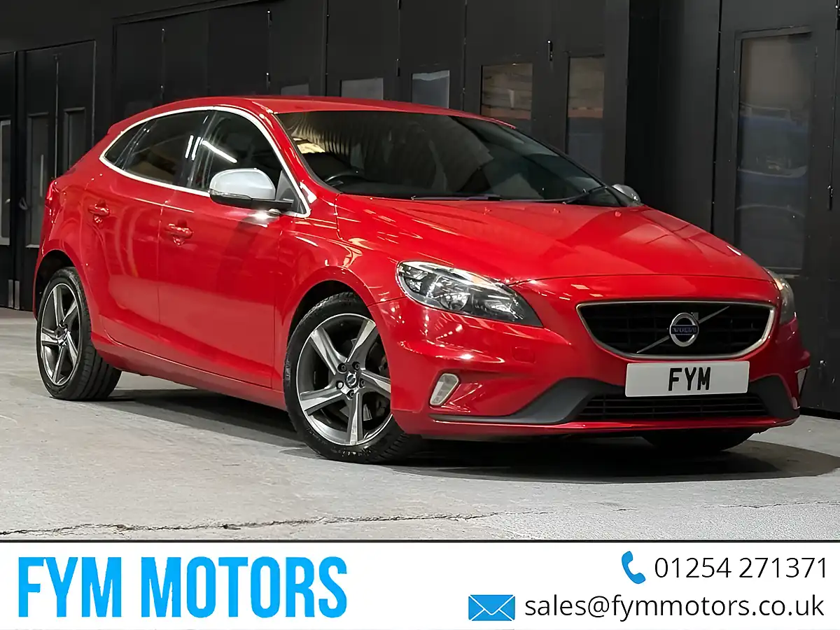 Used 2016 Volvo V40 R-Design Red - Front View