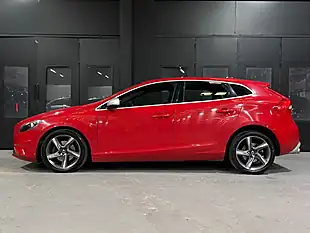 Used 2016 Volvo V40 R-Design Red - Interior and Exterior details 12