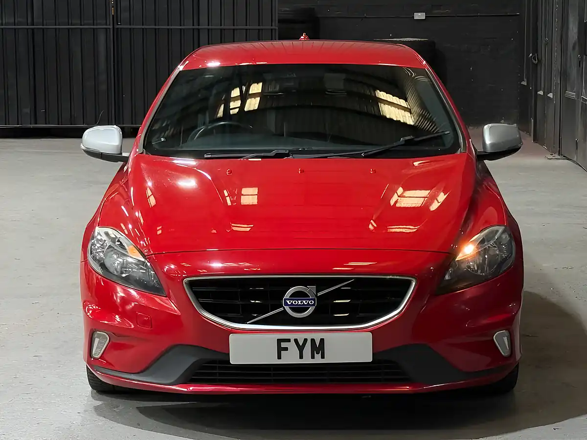 Used 2016 Volvo V40 R-Design Red - Interior and Exterior details 13
