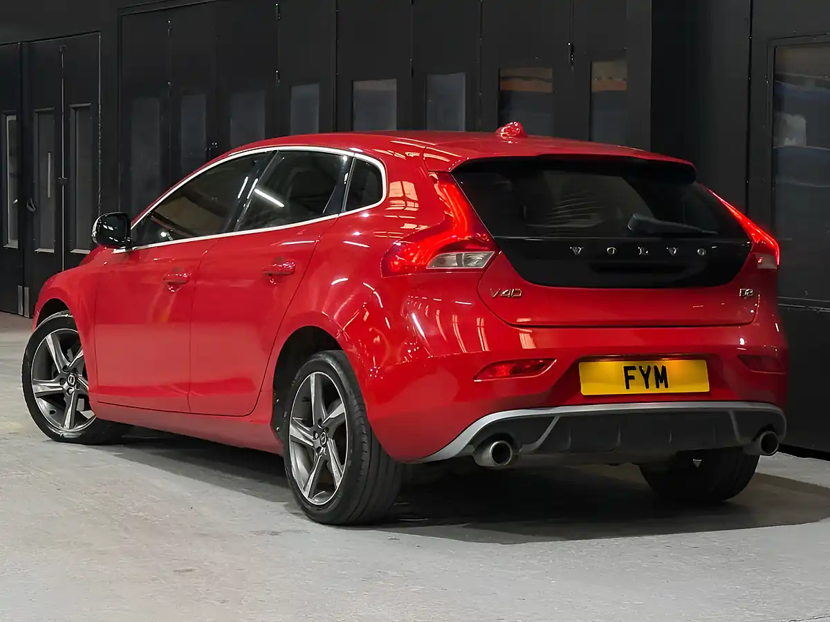 Used 2016 Volvo V40 R-Design Red - Interior and Exterior details 5