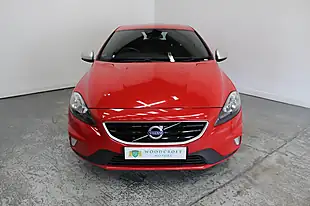 Used 2016 Volvo V40 R-Design Red - Interior and Exterior details 9