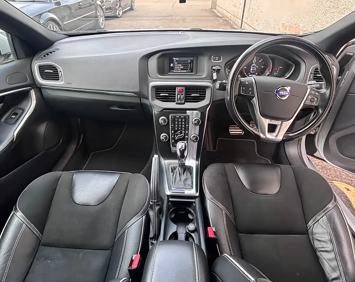 Used 2016 Volvo V40 R-Design Silver - Interior and Exterior details 11